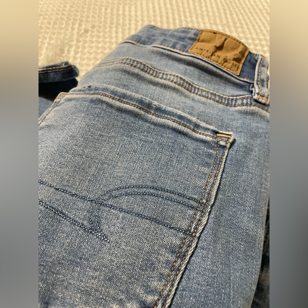 American Eagle High Rise Skinny Kick Jeans - Never Worn - Picture 6 of 7